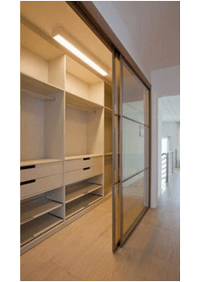 Линейная гардеробная комната с дверями купе Чита