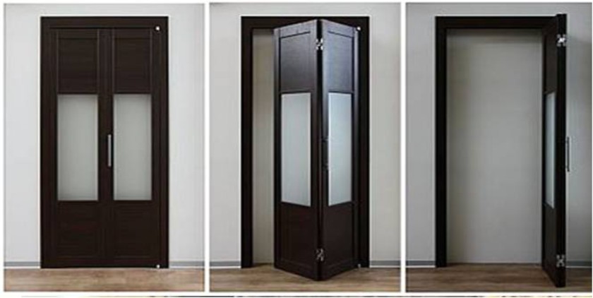 Шпонированные двери гармошка с матовыми стеклянными вставками Чита
