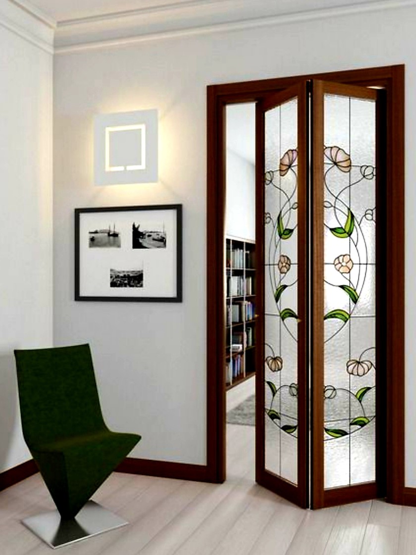 Двери гармошка с витражным декором Чита