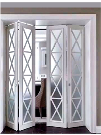 Белые складные двери гармошка Чита
